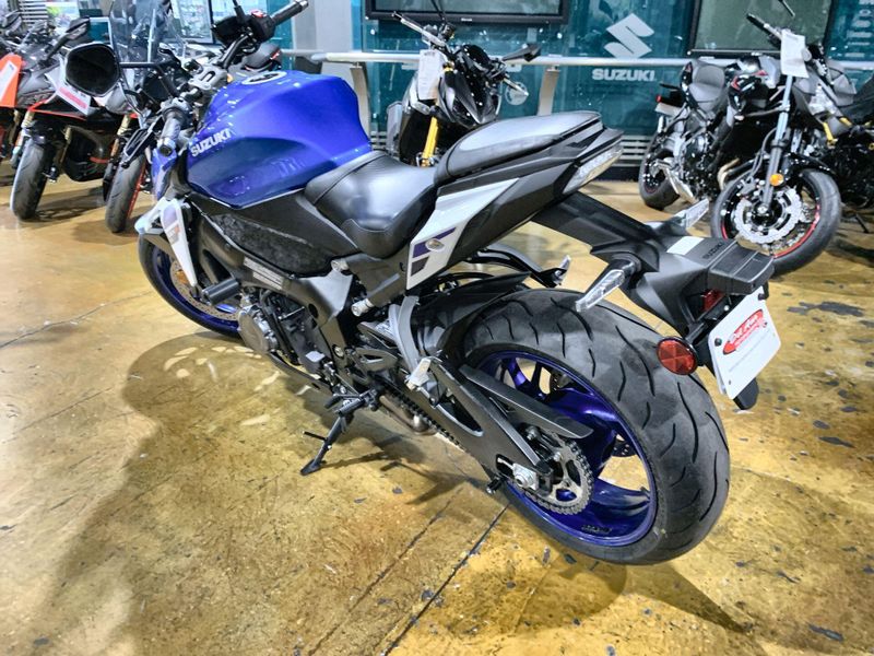 Used 2024 Suzuki GSX-S1000 CA Image 6