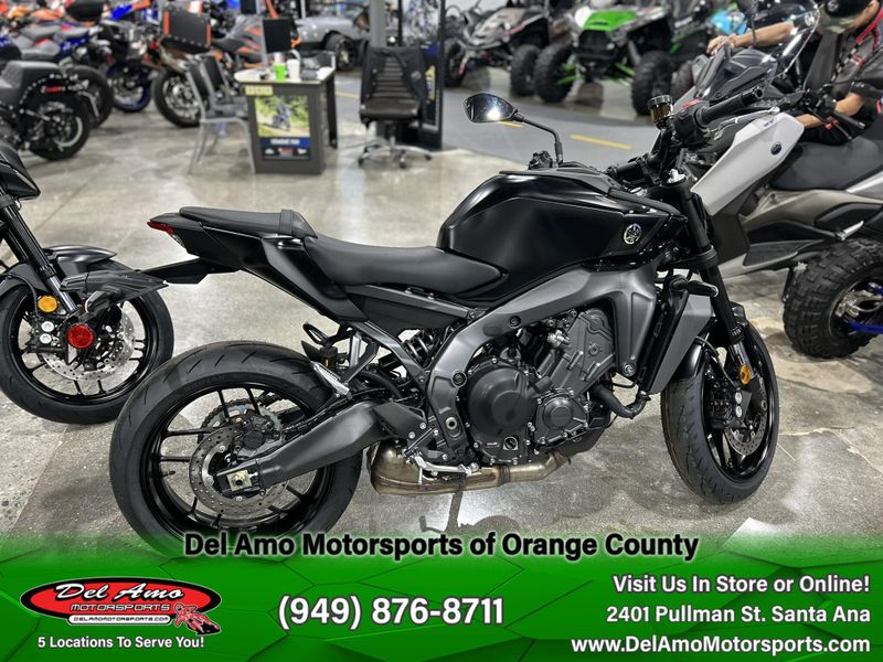 2025 Yamaha MT-09 Image 3