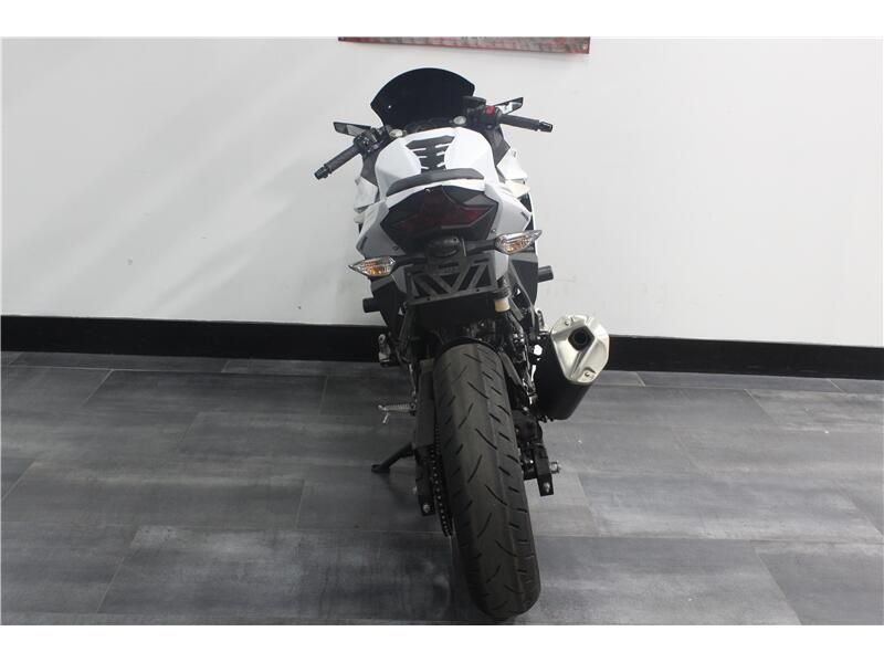 2023 Kawasaki NINJA 400 Image 4