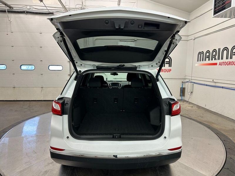 2021 Chevrolet Equinox LTImage 16
