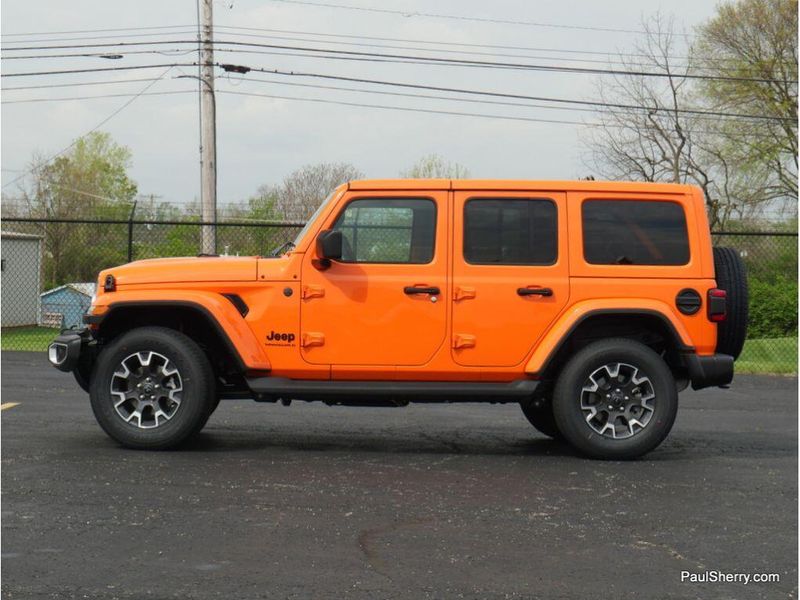 2025 Jeep Wrangler 4-door SaharaImage 7