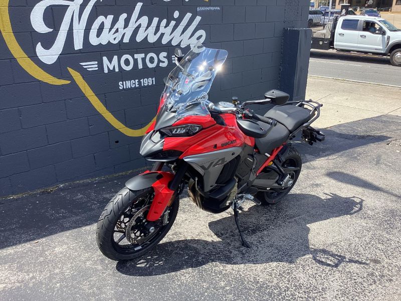New 2025 Ducati MULTISTRADA V4 