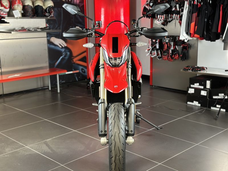 2024 Ducati HYPERMOTARD 698Image 4