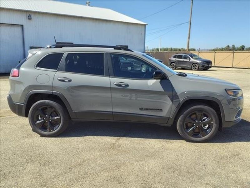 2023 Jeep Cherokee Altitude in a Sting-Gray Clear Coat exterior color and Blackinterior. Perris Valley Auto Center 951-657-6100 perrisvalleyautocenter.com 