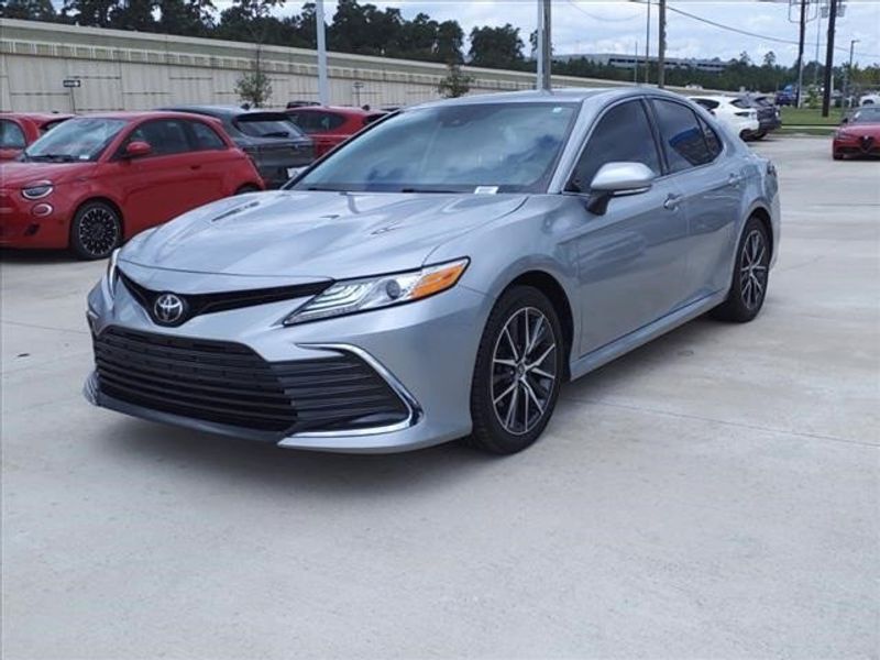 2021 Toyota Camry XLEImage 7