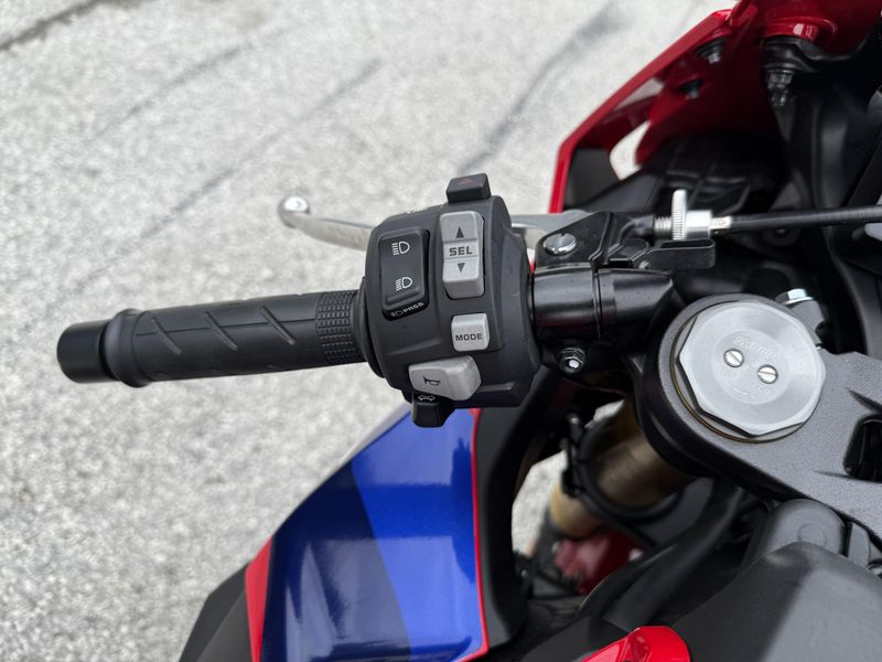 2024 Honda CBR 1000RR ABS 