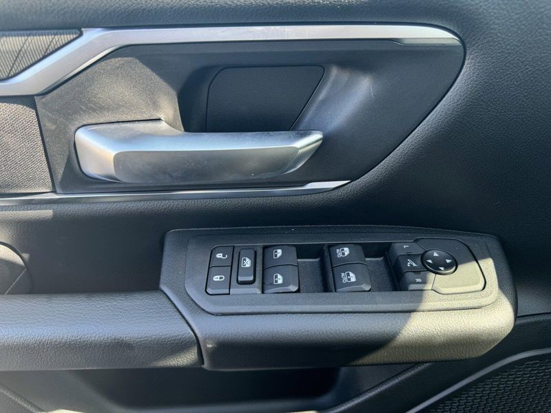 New 2025 RAM 1500 Big HornImage 17