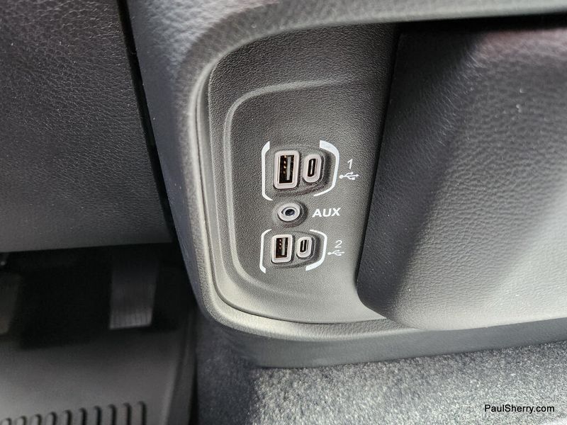 New 2026 RAM 1500 Warlock Crew Cab 4x4 5'7' Box