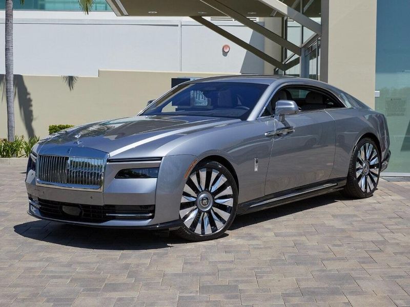 2025 Rolls-Royce Spectre Image 1