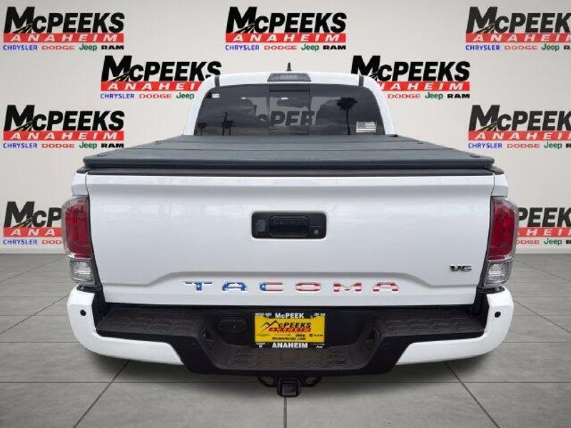 Used 2017 Toyota Tacoma LimitedImage 4