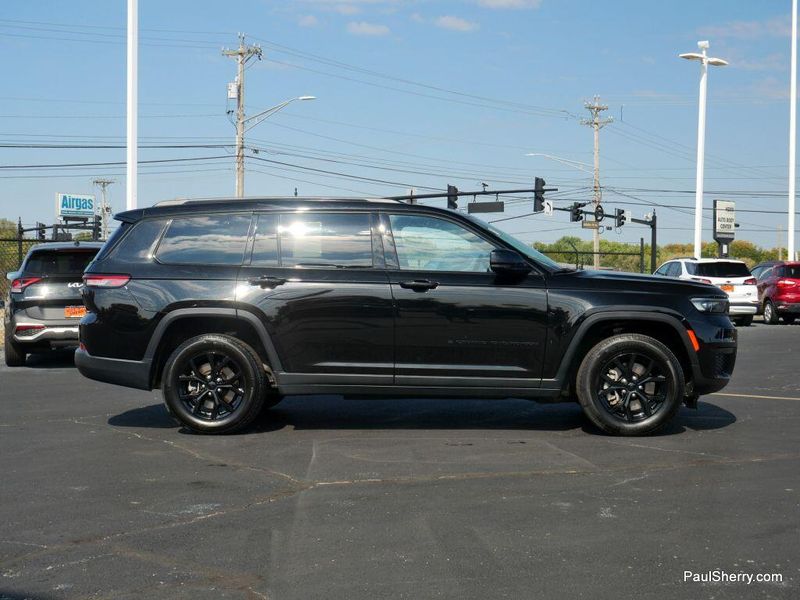Used 2024 Jeep Grand Cherokee L Altitude