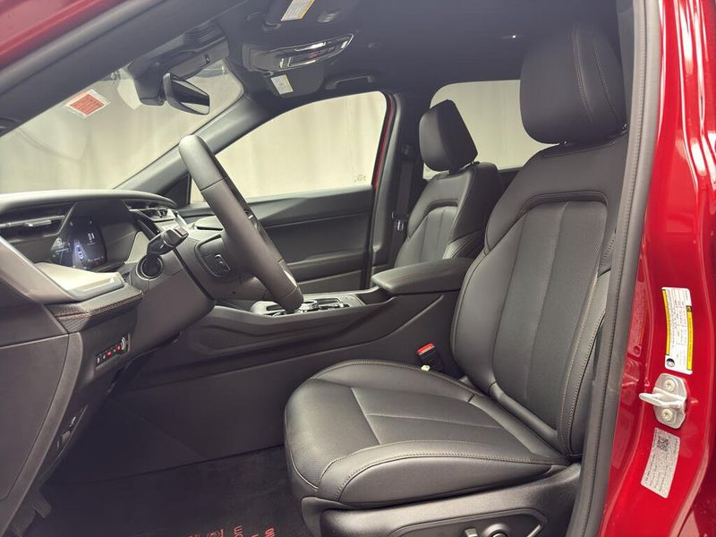 New 2026 Jeep Cherokee Limited 4x4Image 7