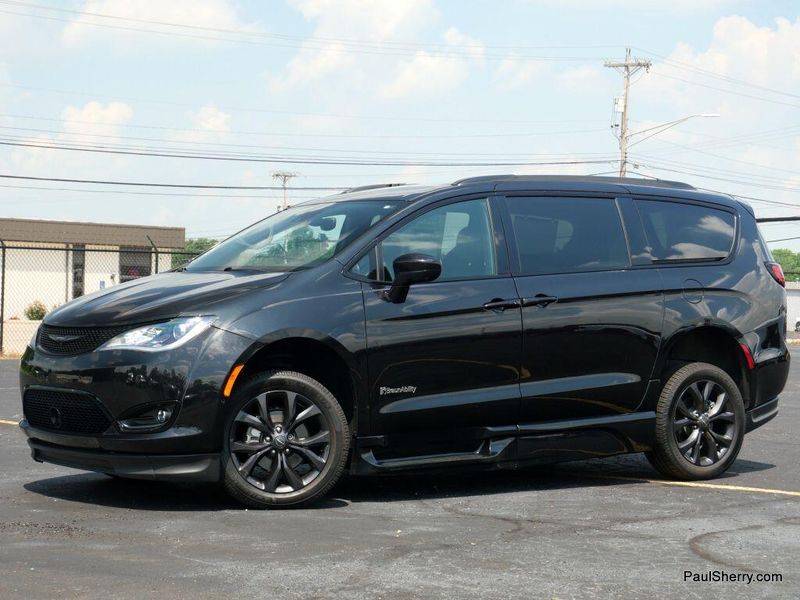 2019 Chrysler Pacifica Touring L Plus SImage 22