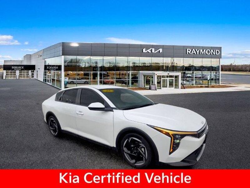 Used 2025 Kia K4 EXImage 1