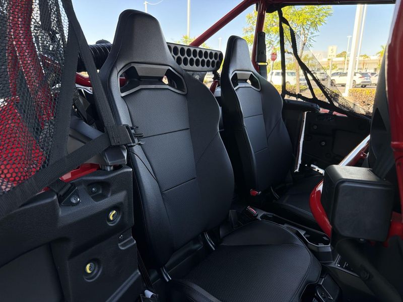 New 2026 Honda TALON1000R4 FOX LIVEVALVE Image 25