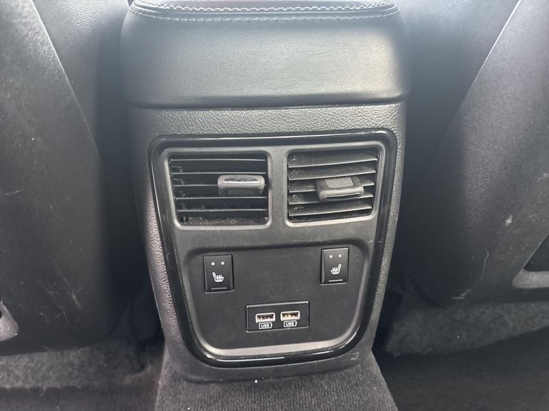 Used 2021 Dodge Charger SXTImage 31