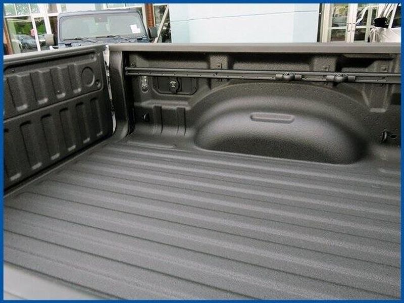 2025 RAM 1500 TradesmanImage 8