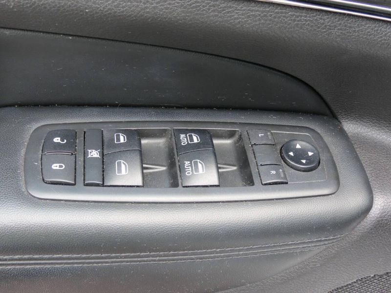 Used 2019 Jeep Grand Cherokee Limited X 4x4 4dr SUVImage 11