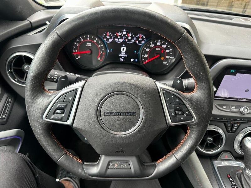 2017 Chevrolet Camaro 2LTImage 2