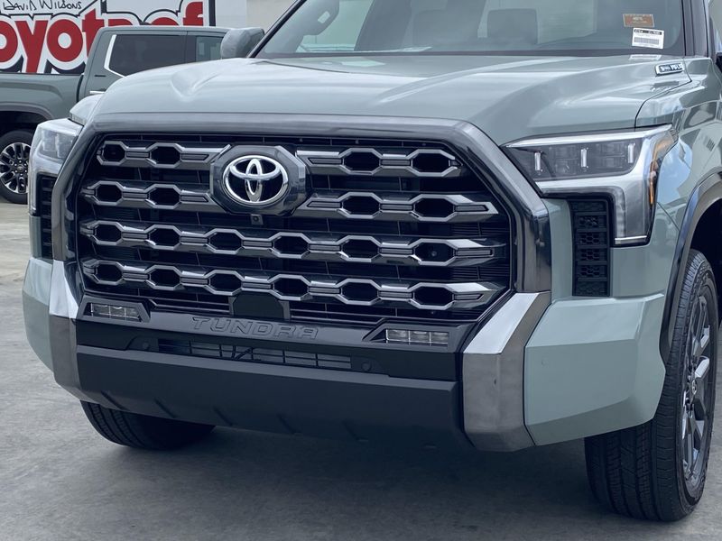 2025 Toyota Tundra Platinum HybridImage 7