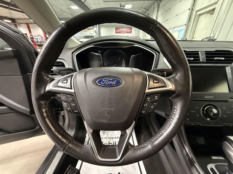Used 2014 Ford Fusion TitaniumImage 25