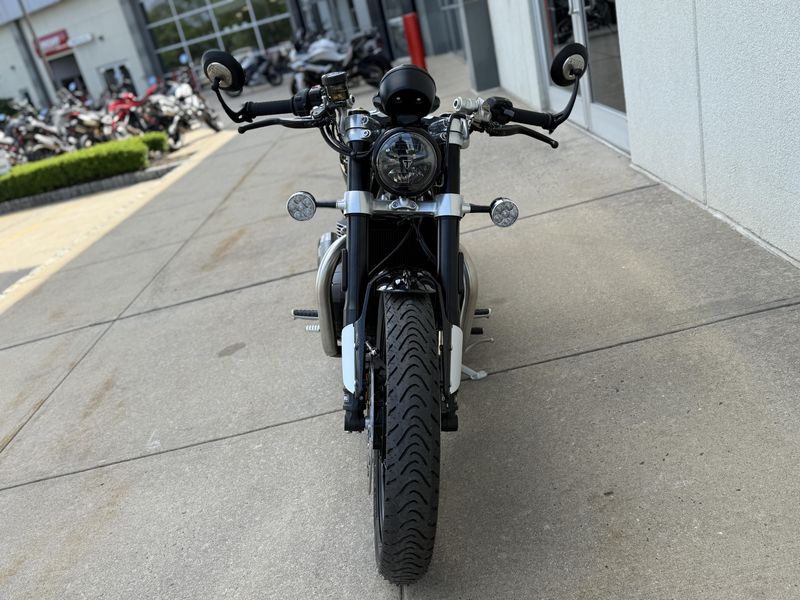 2025 Triumph BOBBER TFCImage 4