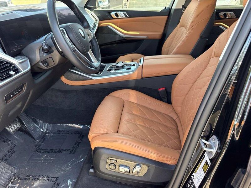 Used 2025 BMW X7 xDrive40iImage 20