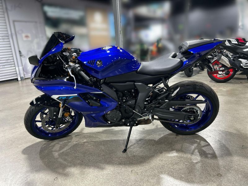 New 2025 Yamaha YZF-R7 Image 15