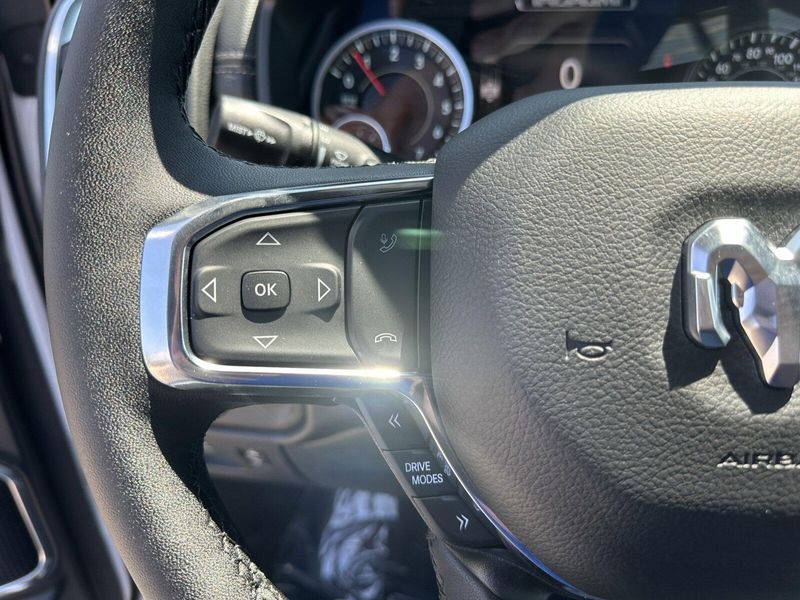 2025 RAM 1500 LaramieImage 16