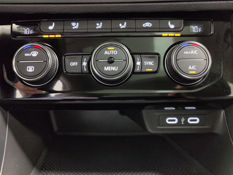 2024 Volkswagen Jetta SE w/Sunroof/Black Wheel PkgImage 21