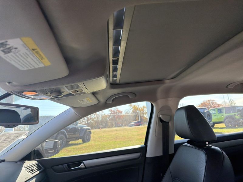 Used 2014 Volkswagen Passat TDI SE w/SunroofImage 27