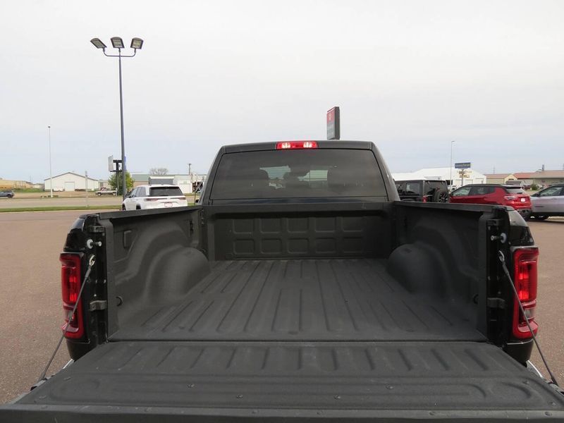 Used 2026 RAM 2500 Big Horn 4x4 4dr Crew Cab 6.3 ft. SB PickupImage 20