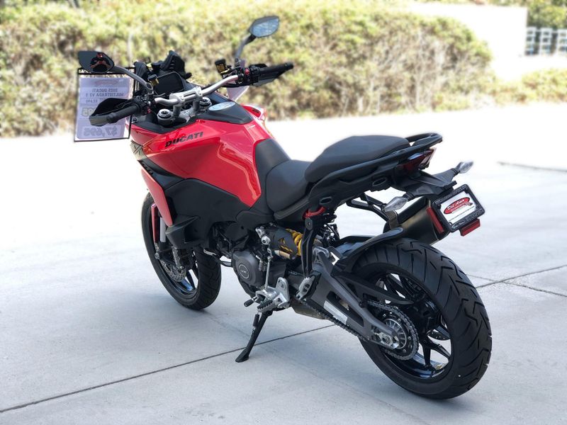 New 2025 Ducati MULTISTRADA V2 S Image 15