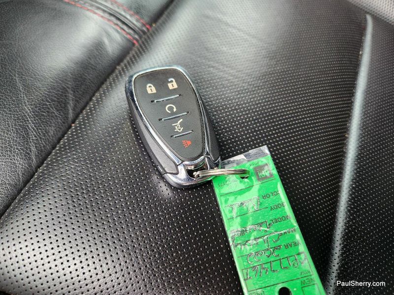 Used 2022 Chevrolet Traverse RS