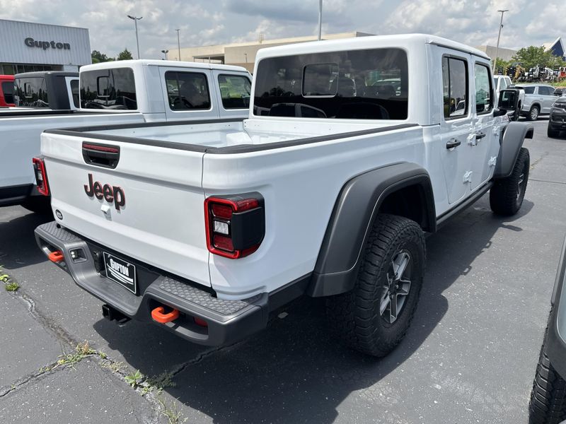New 2025 Jeep Gladiator Mojave 4x4Image 9