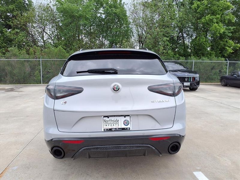 New 2026 Alfa Romeo Stelvio AwdImage 8