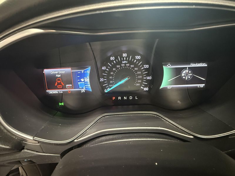 Used 2020 Ford Fusion SEImage 20