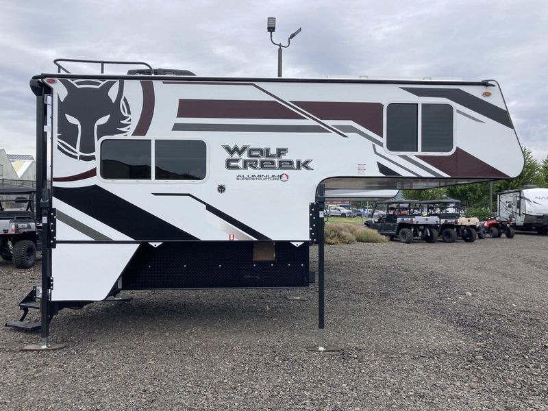2024 WOLF CREEK 850  in a WINDSWEPT SERENITY exterior color. Legacy Powersports 541-663-1111 legacypowersports.net 