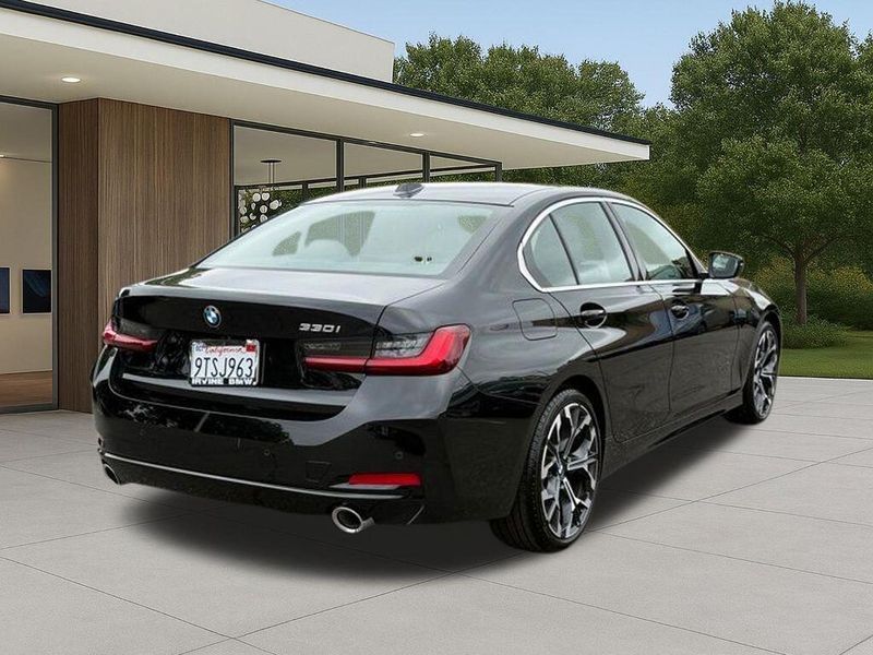 Used 2025 BMW 3 Series 330iImage 8