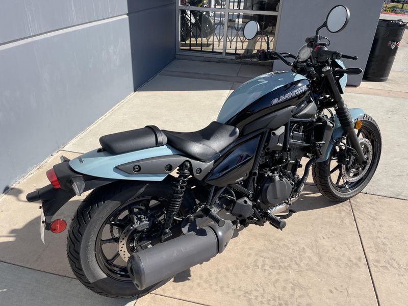 2025 Kawasaki ELIMINATOR SE ABS Image 13