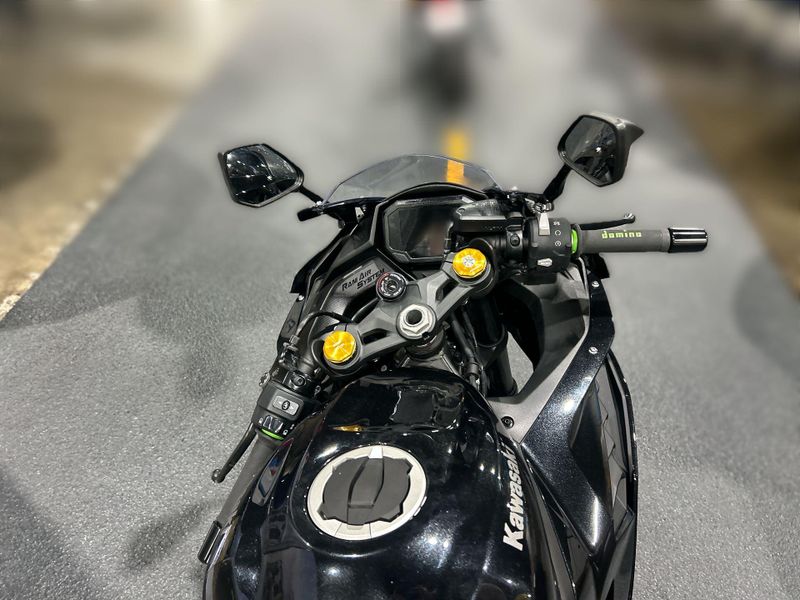 Used 2024 Kawasaki NINJA ZX-4RR Image 23