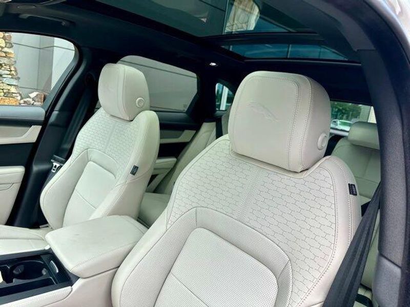 2025 Jaguar F-PACE R-Dynamic S