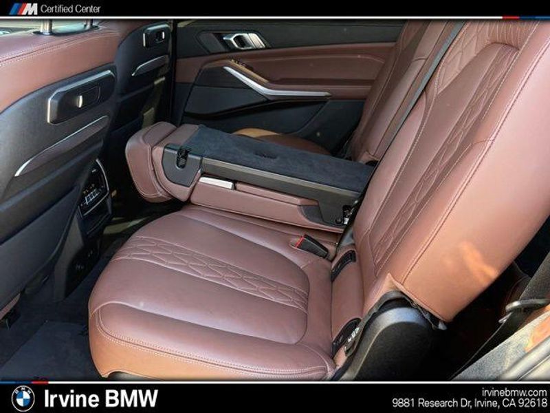 Used 2023 BMW X7 xDrive40iImage 32