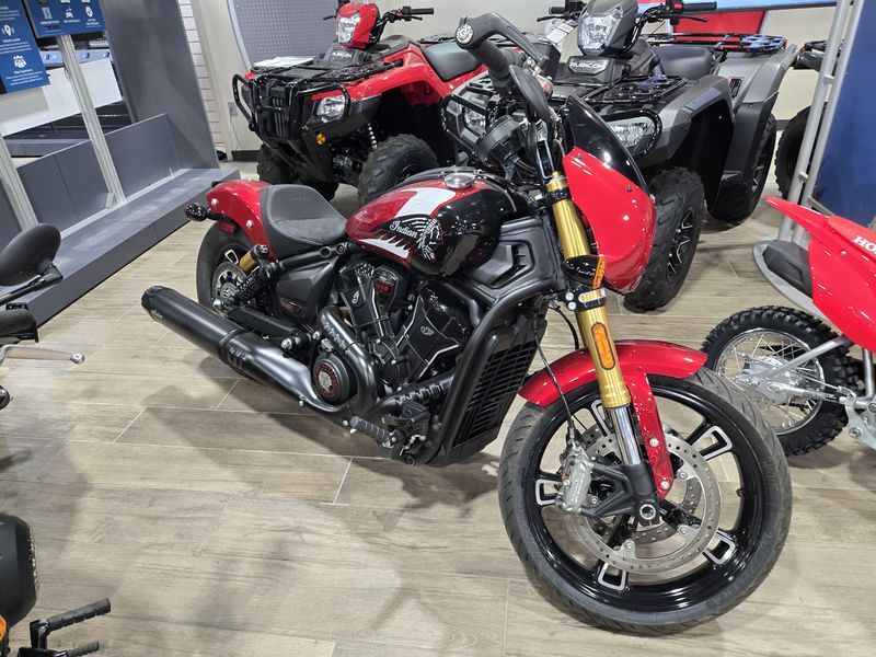 USED 2025 INDIAN MOTORCYCLE 101 SCOUT Image 1