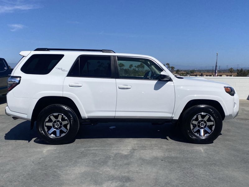 2024 Toyota 4Runner TRD Off-RoadImage 3