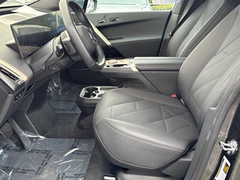 Used 2026 BMW iX xDrive60Image 21