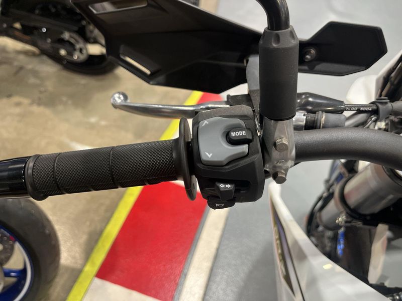 New 2025 Suzuki DR-Z4SM Image 15