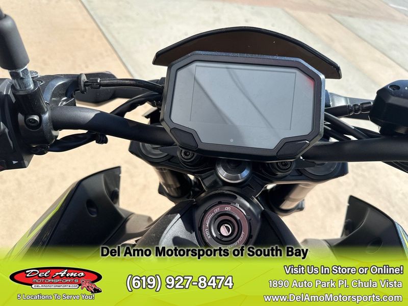 2024 Kawasaki ZR900FRFNL-BK1  in a METALLIC SPARK BLACK/METALLIC MATTE DARK GRAY exterior color. Del Amo Motorsports of South Bay (619) 547-1937 delamomotorsports.com 