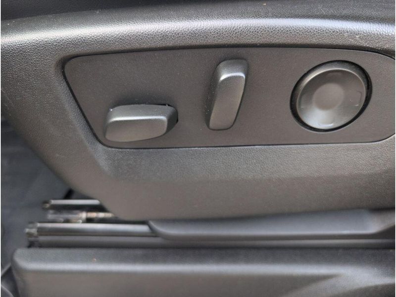 Used 2021 Chevrolet Tahoe PremierImage 12