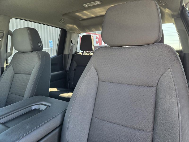 Used 2023 Chevrolet Silverado 1500 2WD Crew Cab 147 Custom